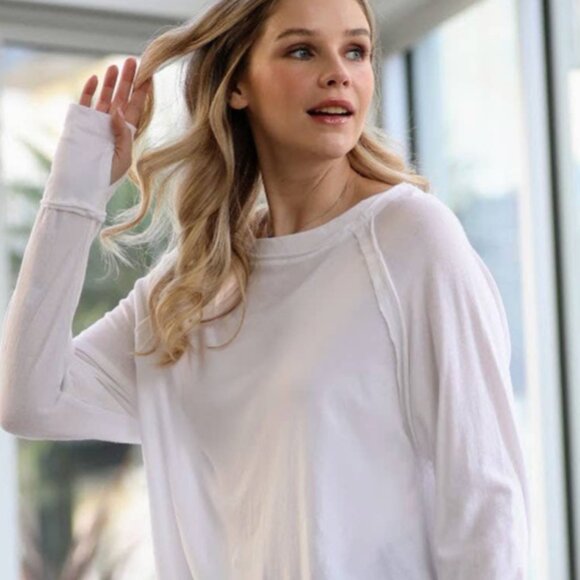 The Lena -Relaxed Long Sleeve Top White - Picture 1 of 4